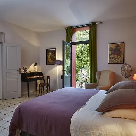 Гостевой дом Clos Des Aspres 4*